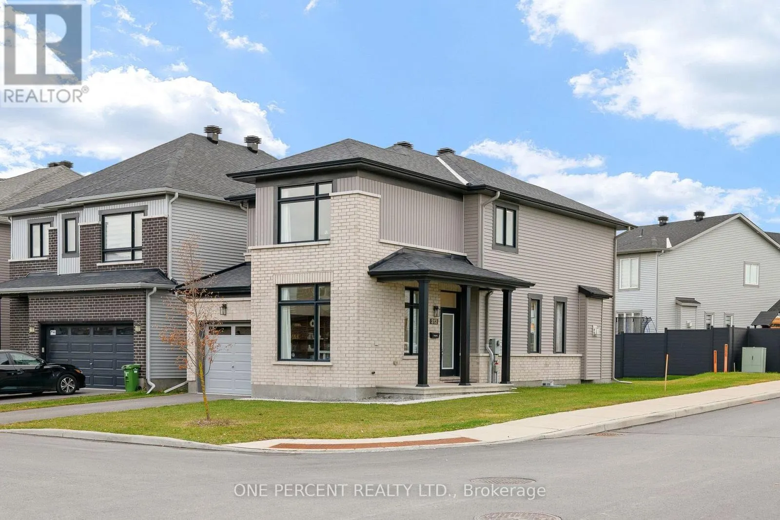 312 FINIAL WAY