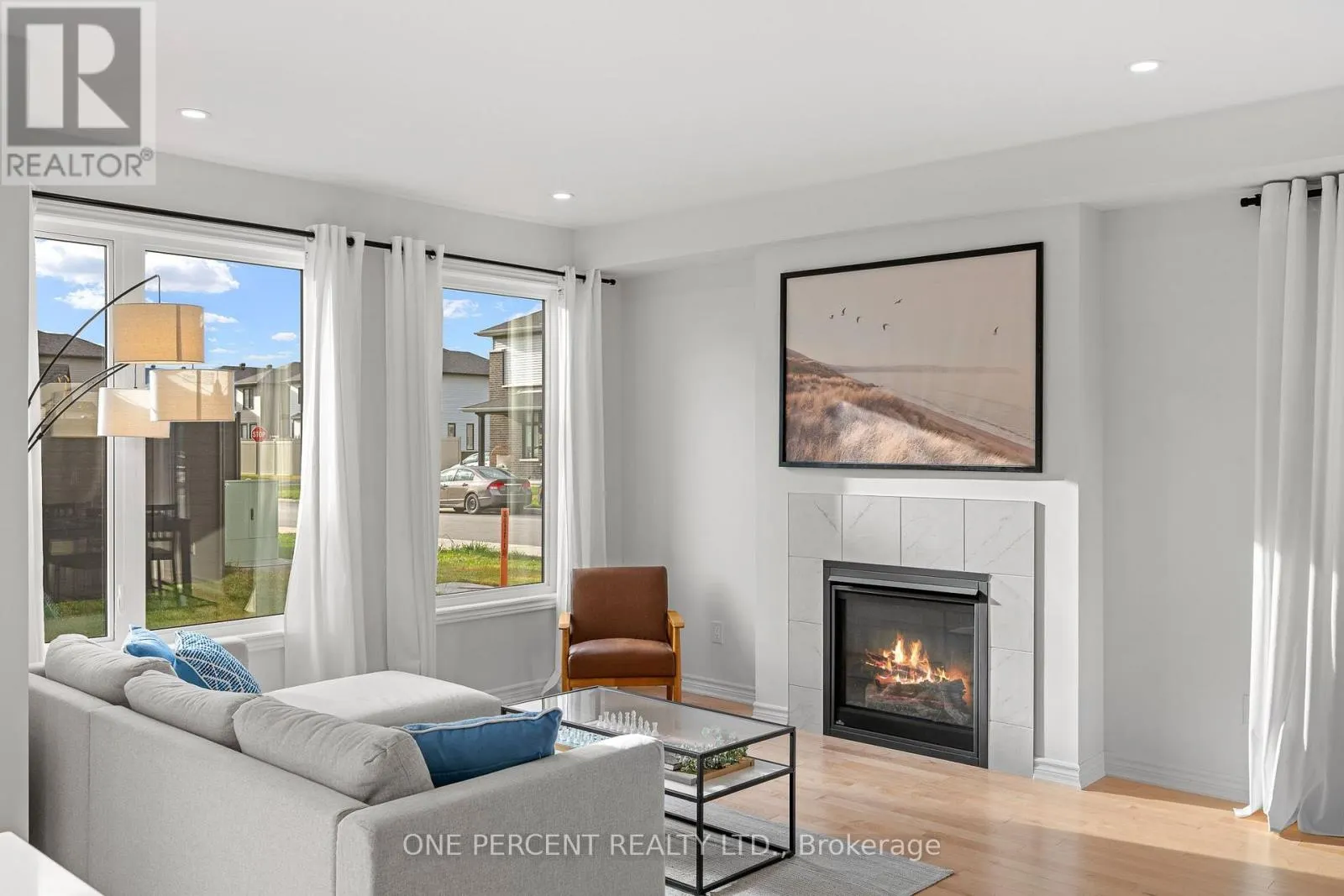 312 FINIAL WAY