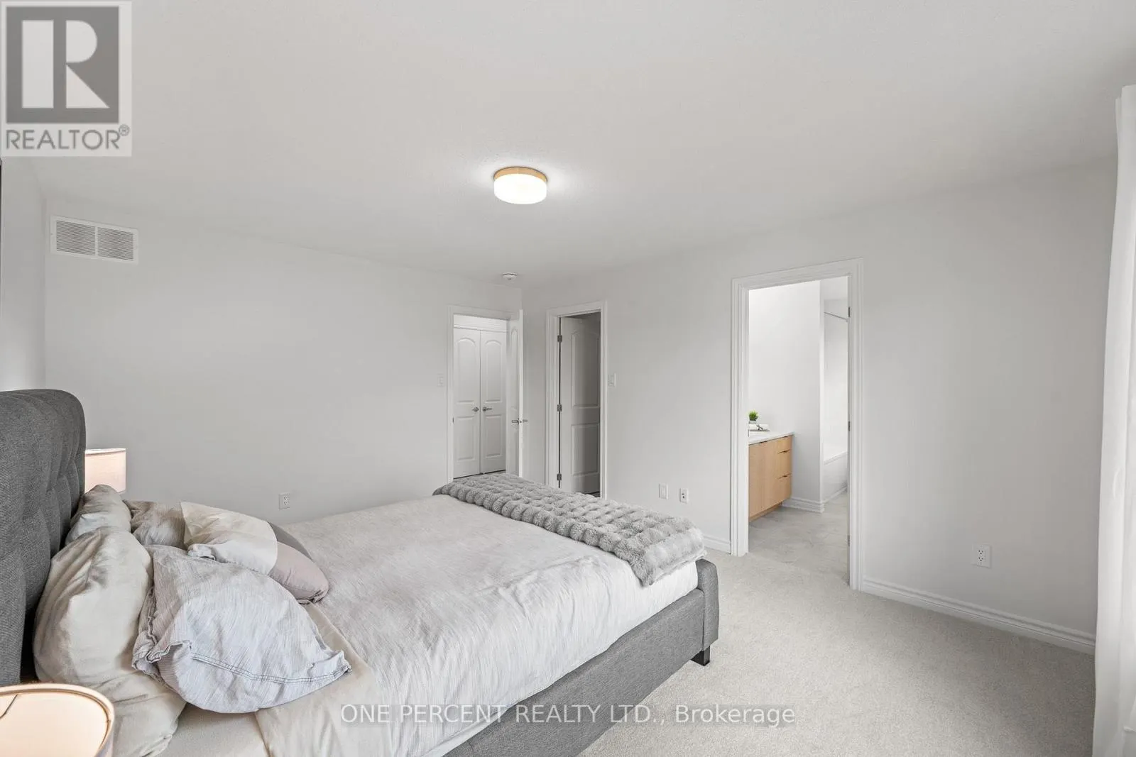 312 FINIAL WAY