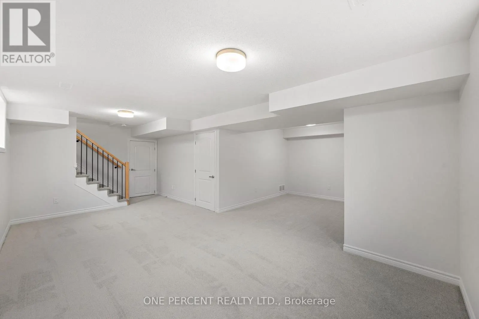 312 FINIAL WAY