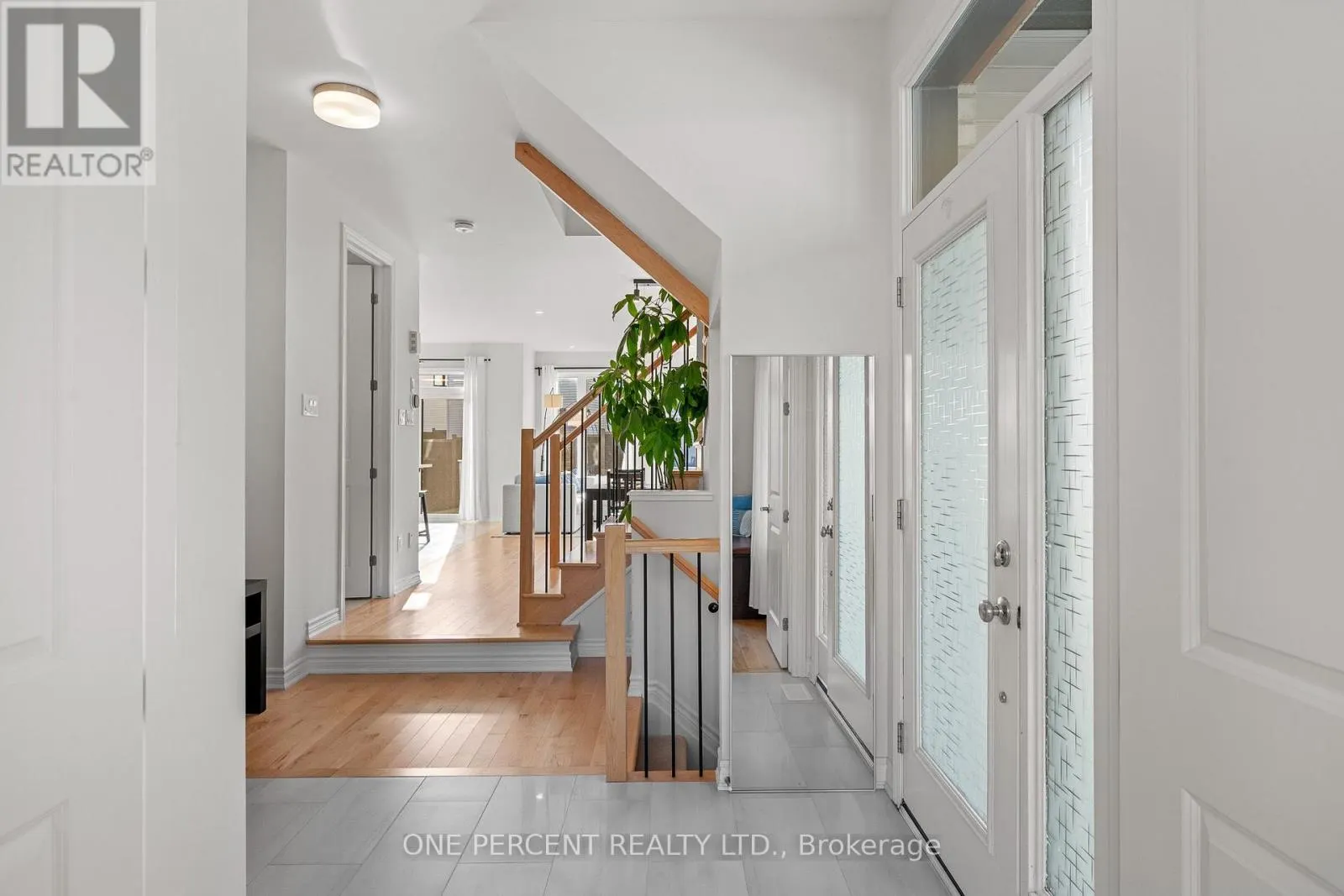 312 FINIAL WAY