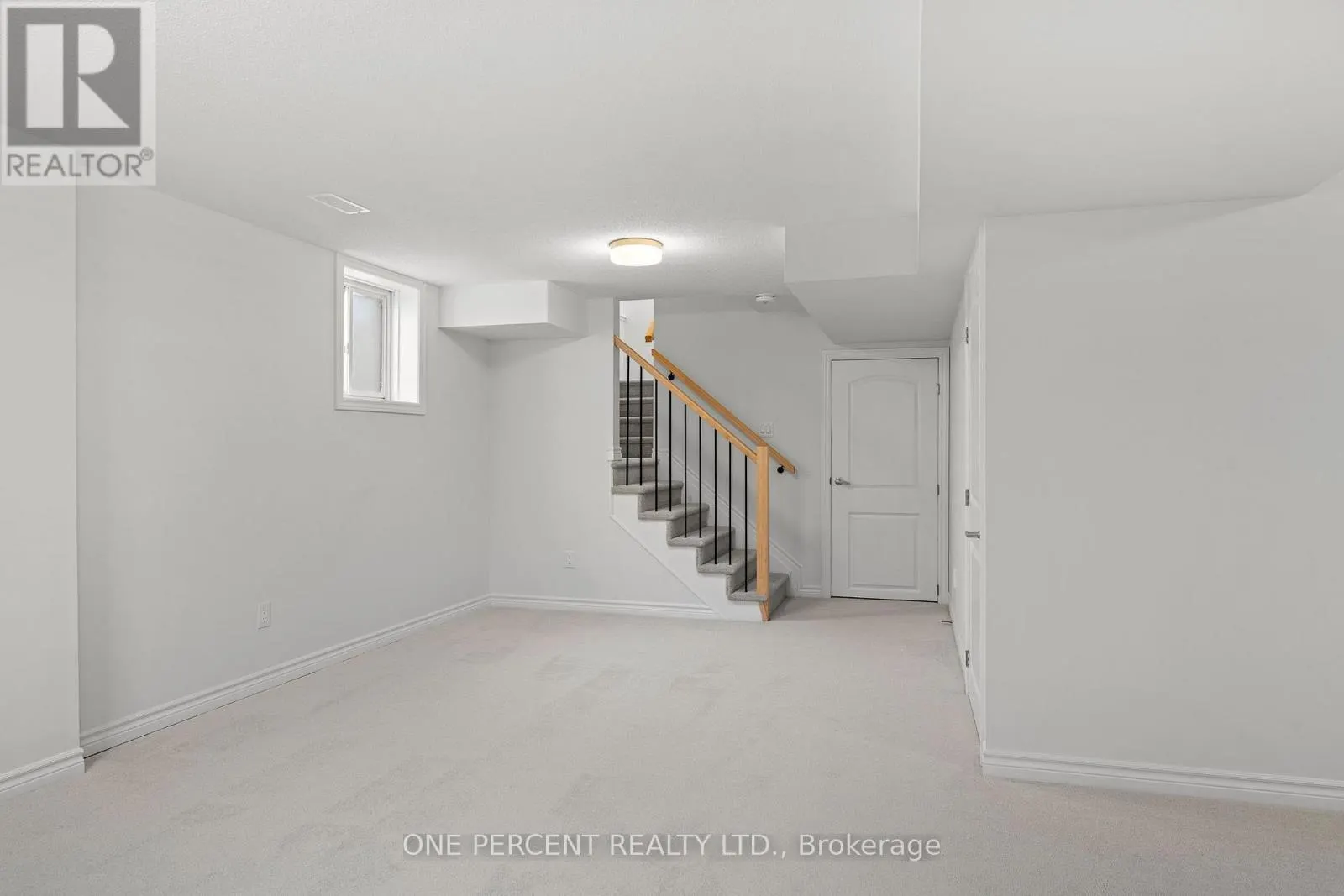 312 FINIAL WAY