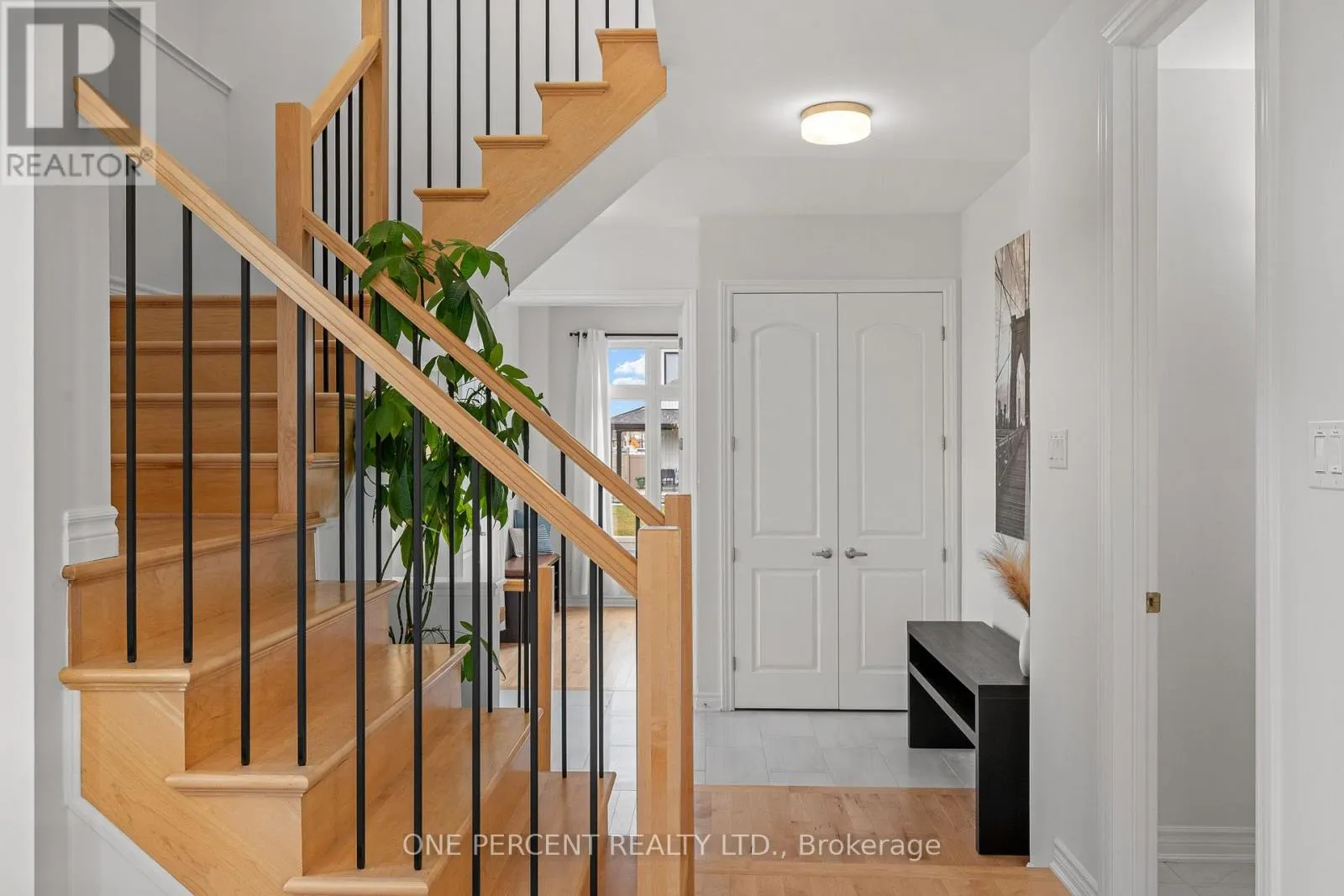 312 FINIAL WAY