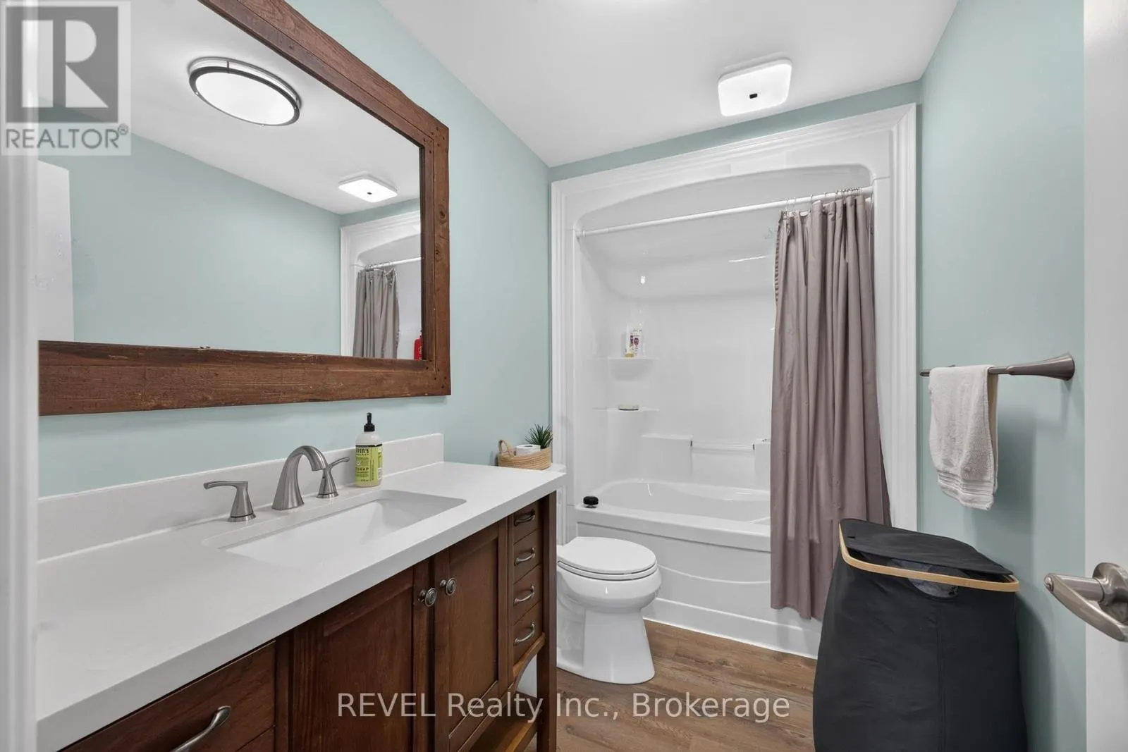 2984 HOLLOWAY BAY ROAD