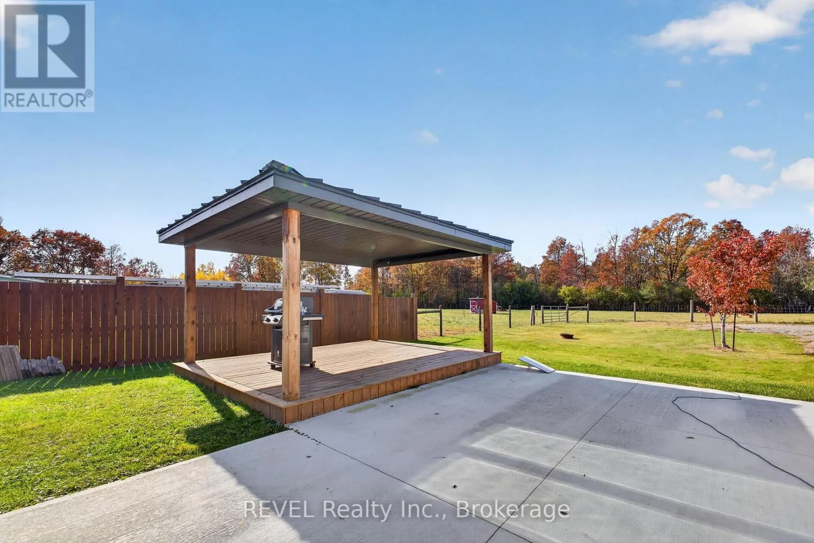 2984 HOLLOWAY BAY ROAD