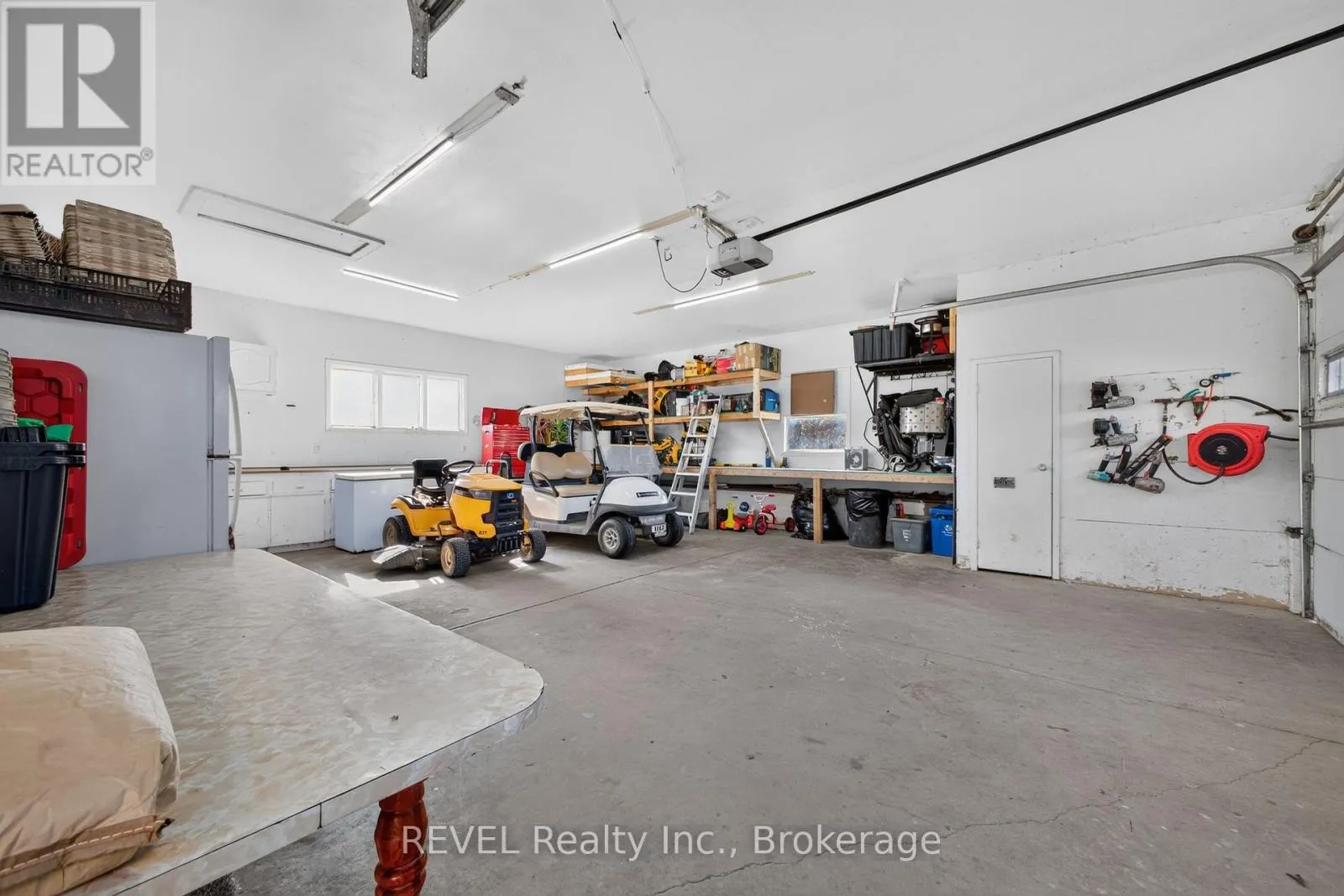 2984 HOLLOWAY BAY ROAD