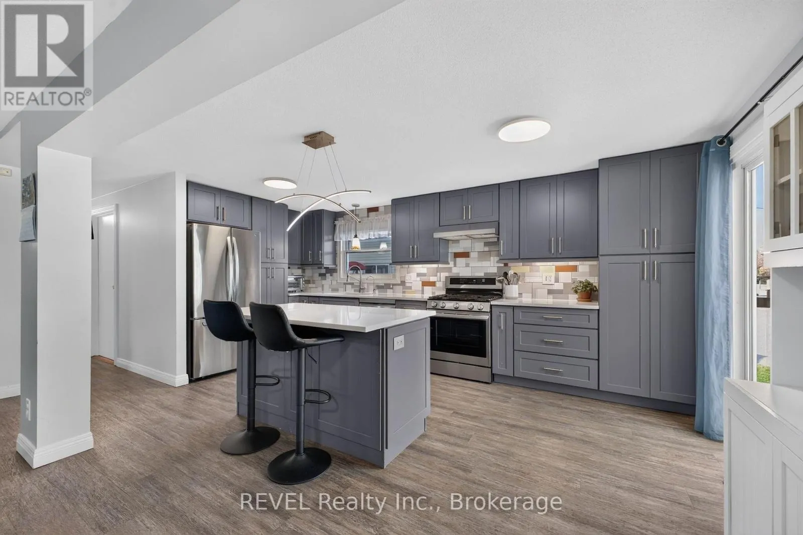 2984 HOLLOWAY BAY ROAD