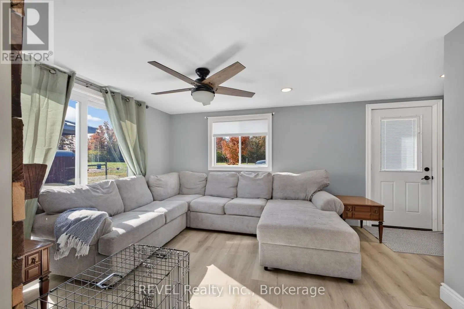 2984 HOLLOWAY BAY ROAD
