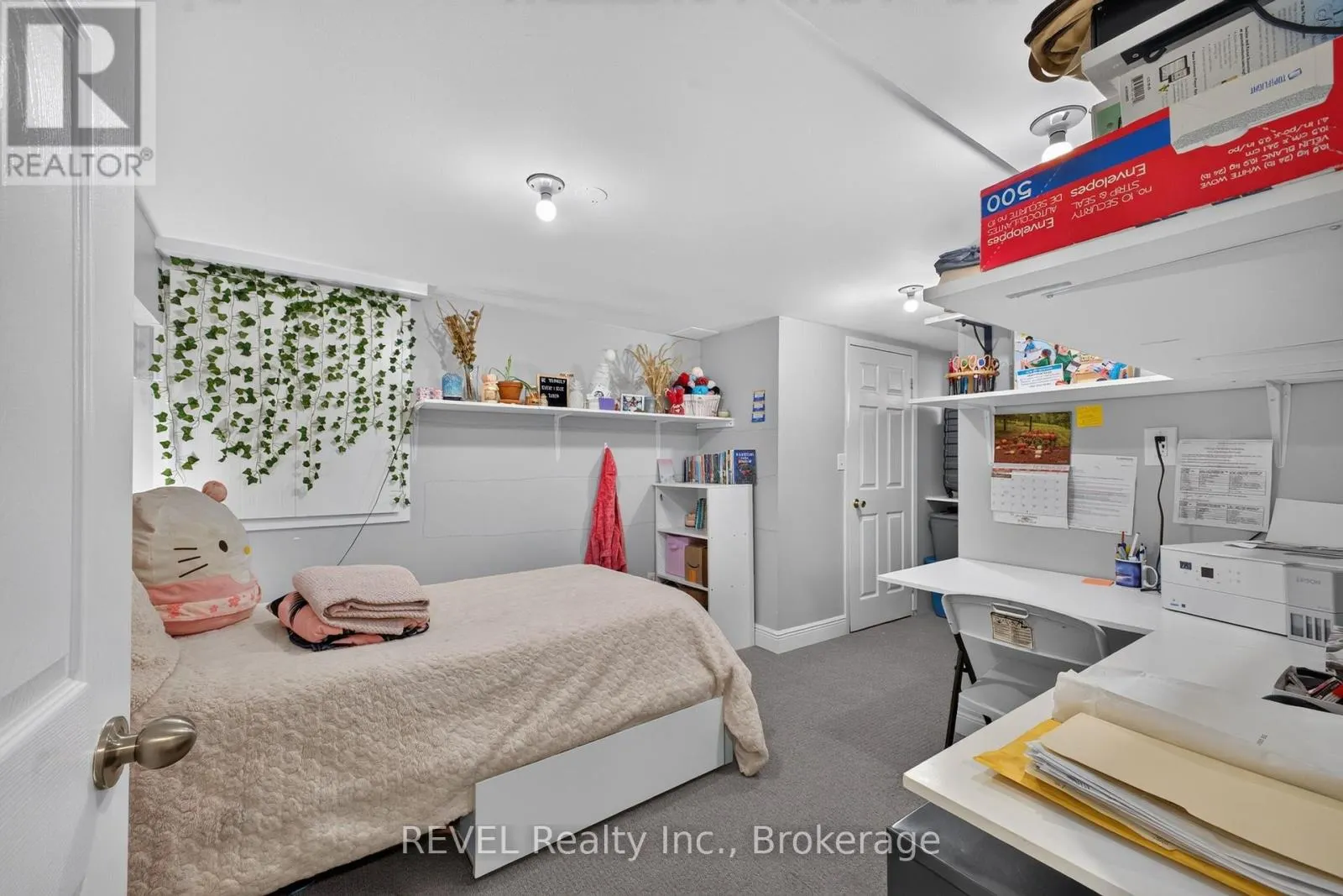 2984 HOLLOWAY BAY ROAD