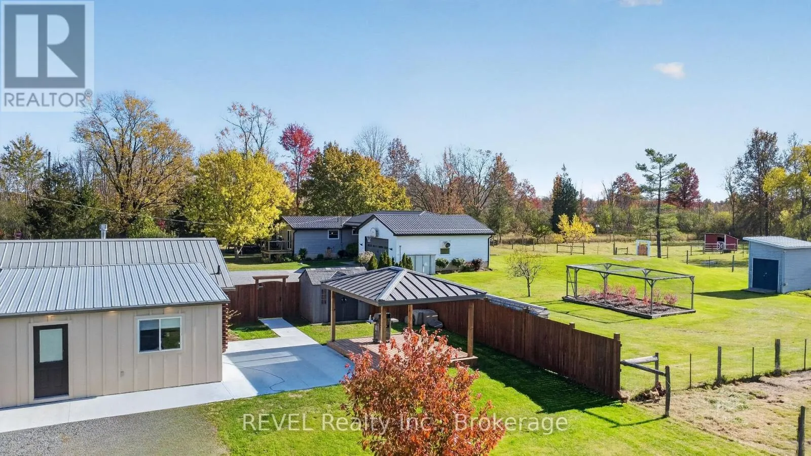 2984 HOLLOWAY BAY ROAD