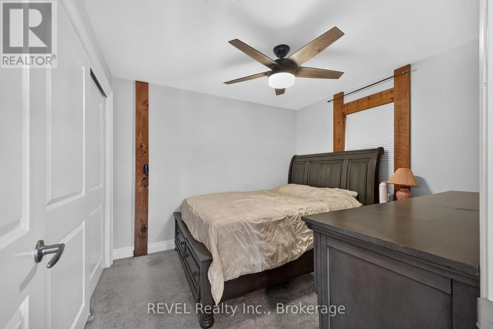 2984 HOLLOWAY BAY ROAD