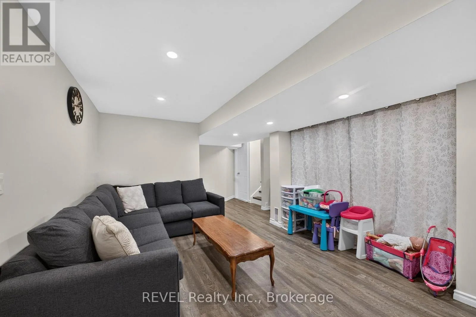 2984 HOLLOWAY BAY ROAD