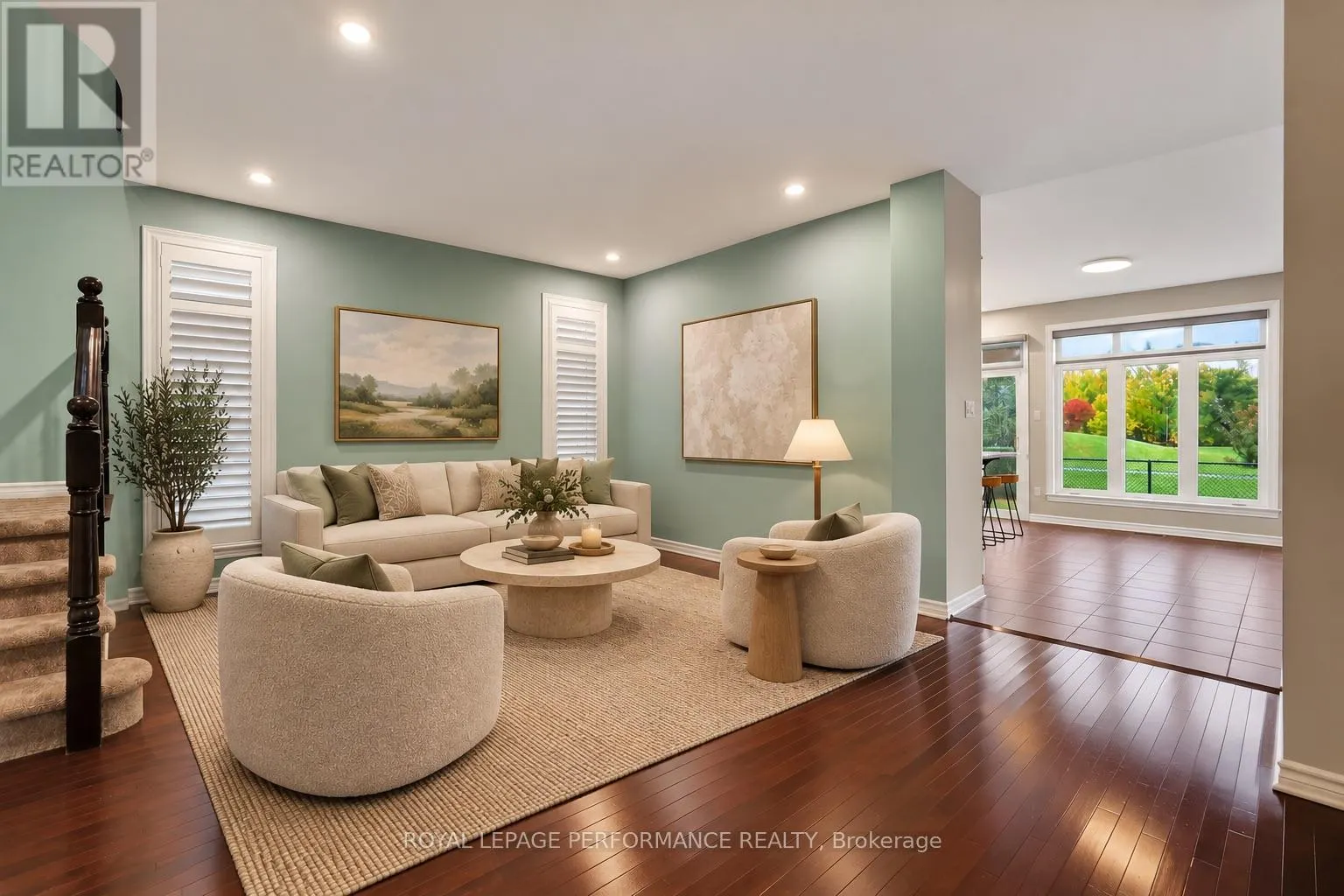 816 AZURE STREET