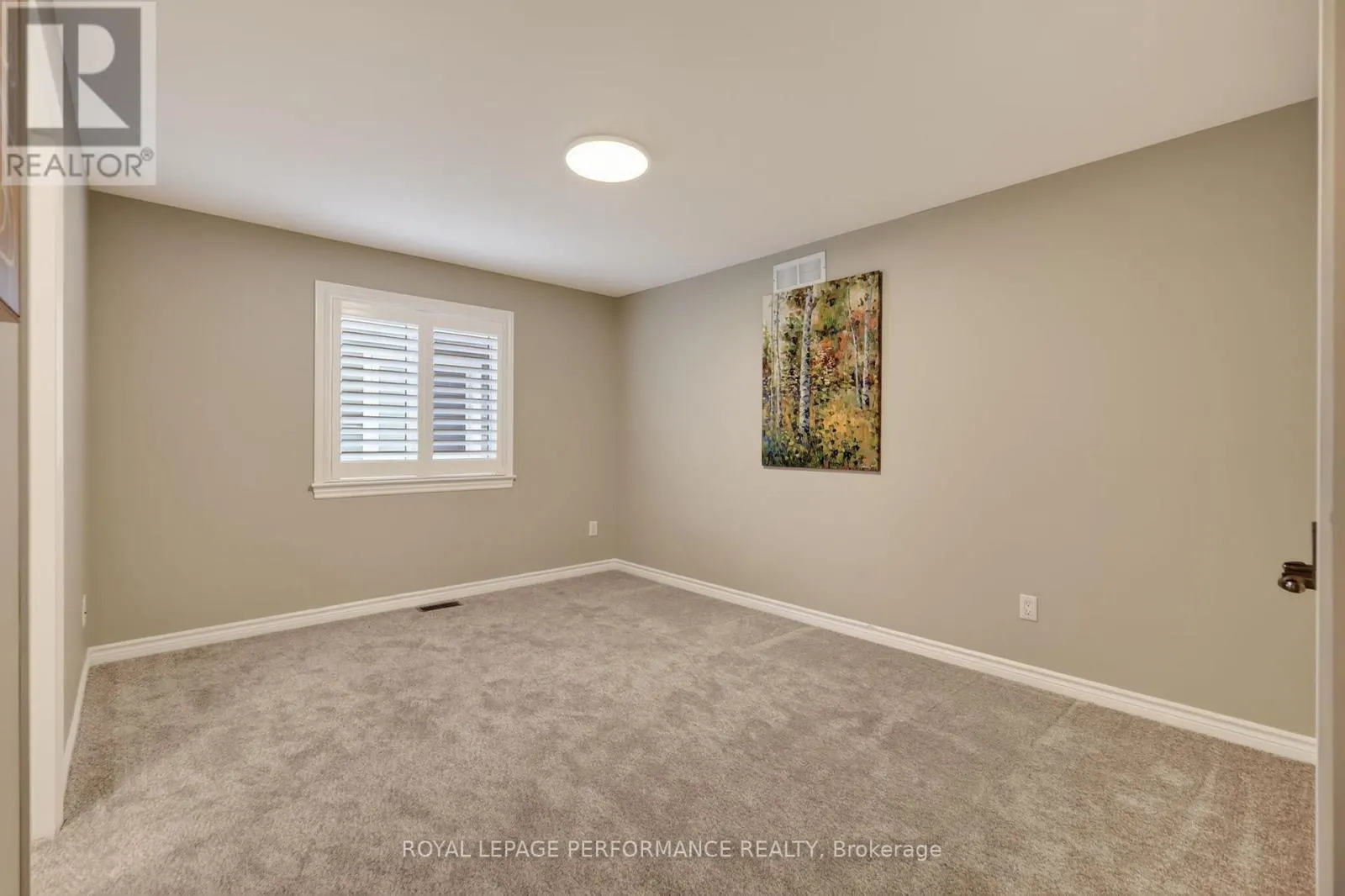816 AZURE STREET