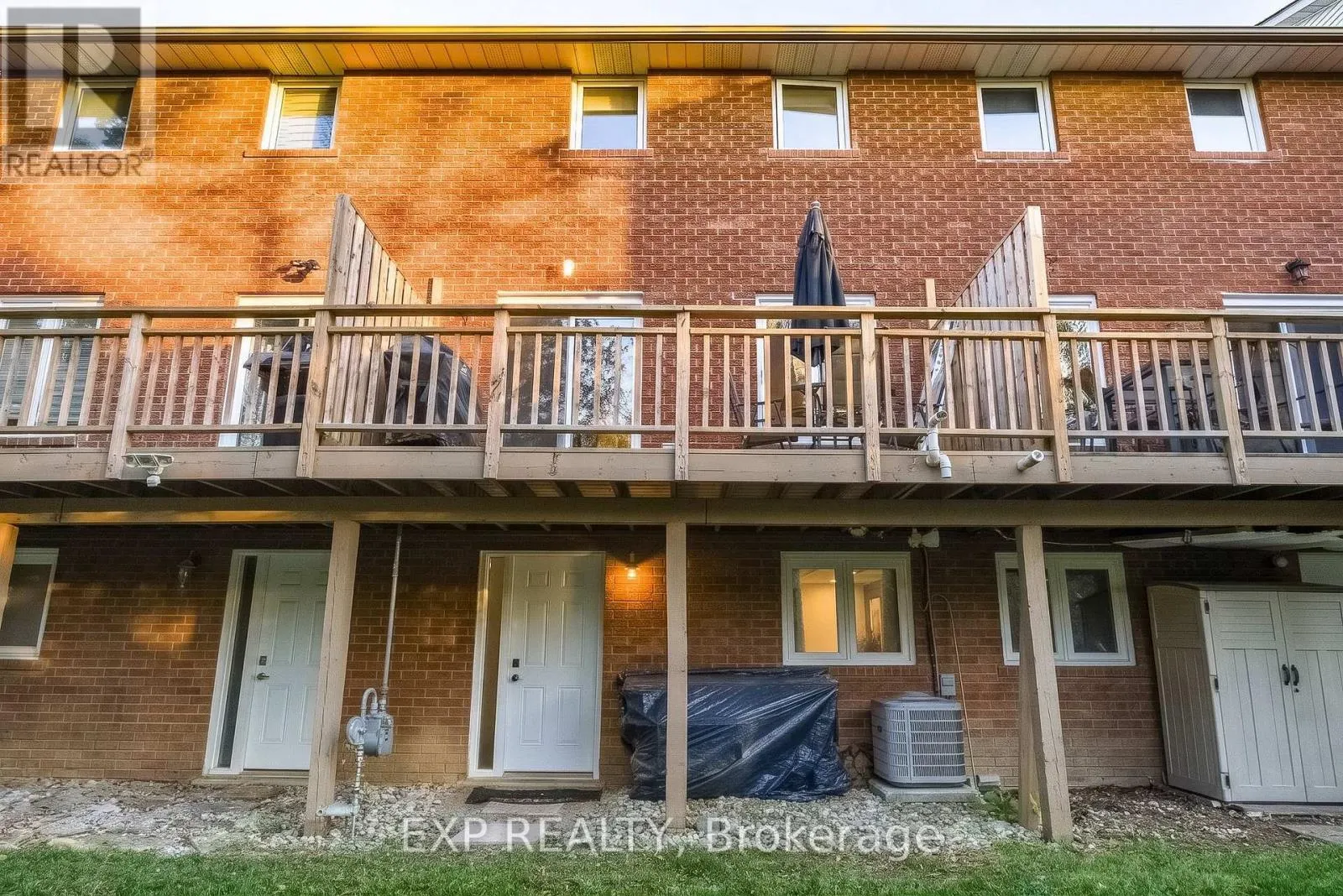 10 - 100 INKERMAN STREET