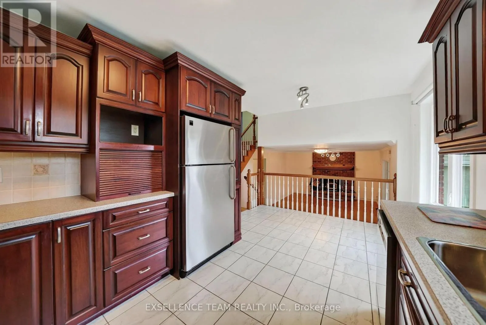 1518 BLAKELY DRIVE