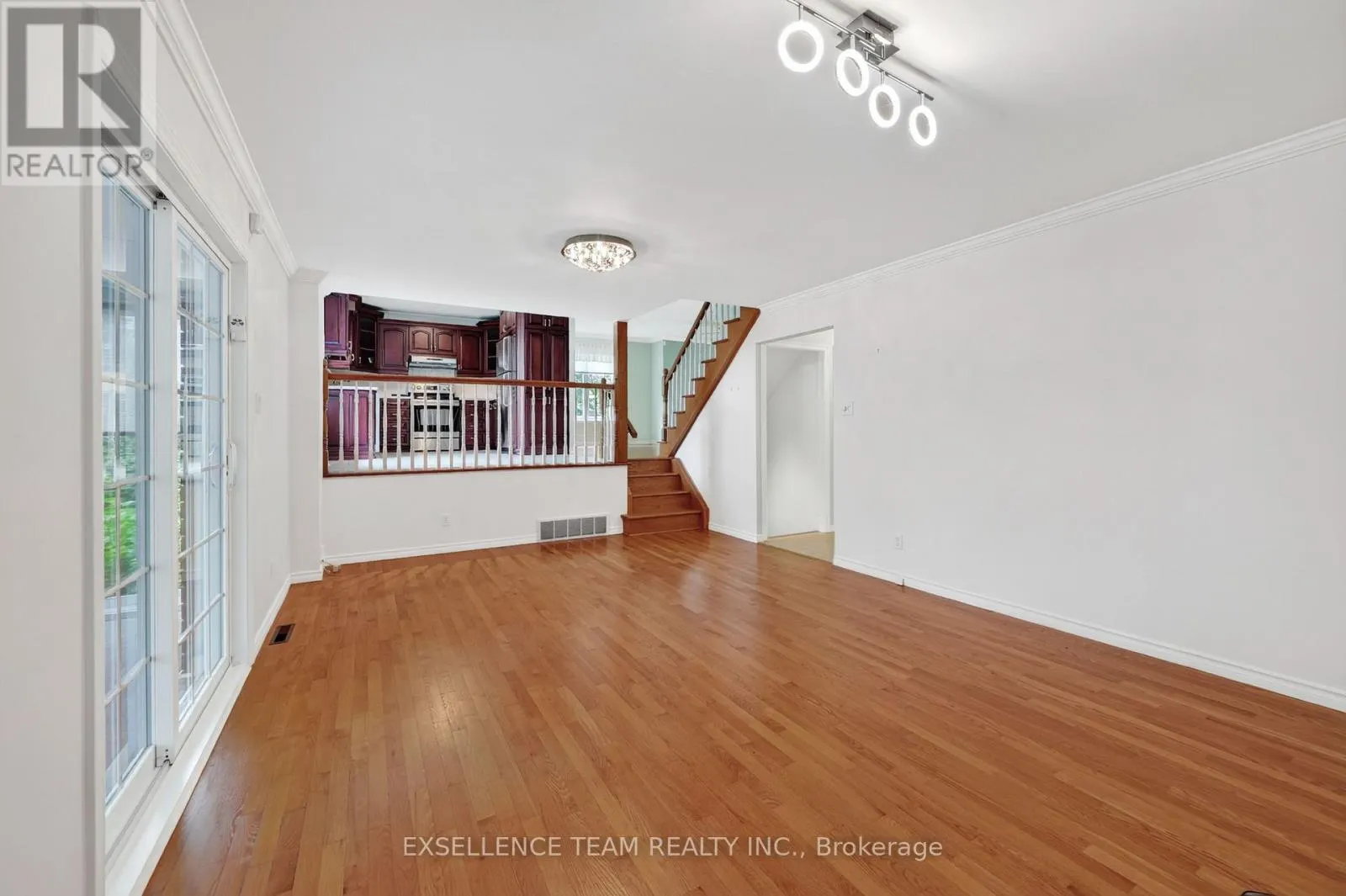 1518 BLAKELY DRIVE
