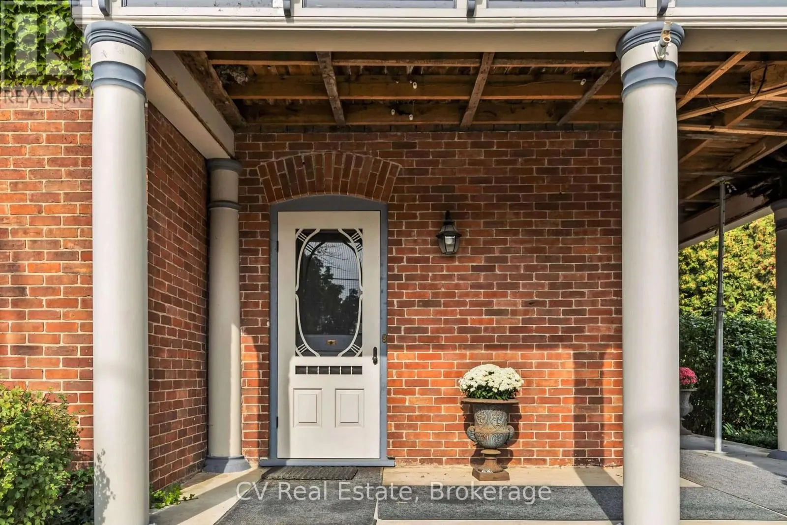 54 BRUCE STREET