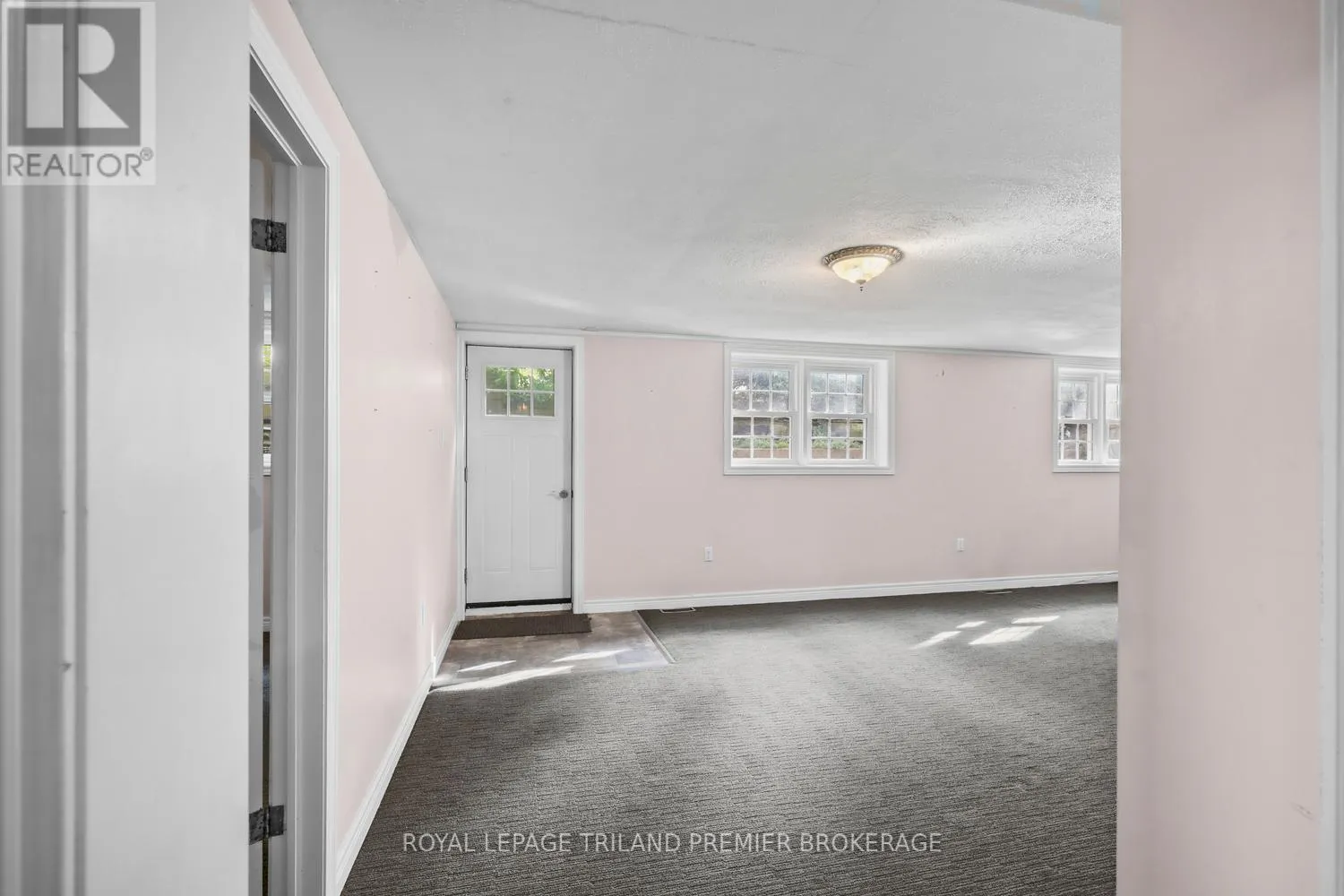 669 SANATORIUM ROAD