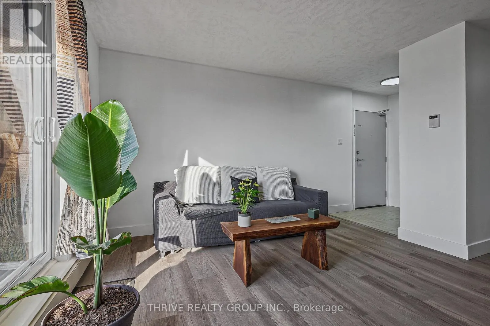 308 - 1580 ERNEST AVENUE #308