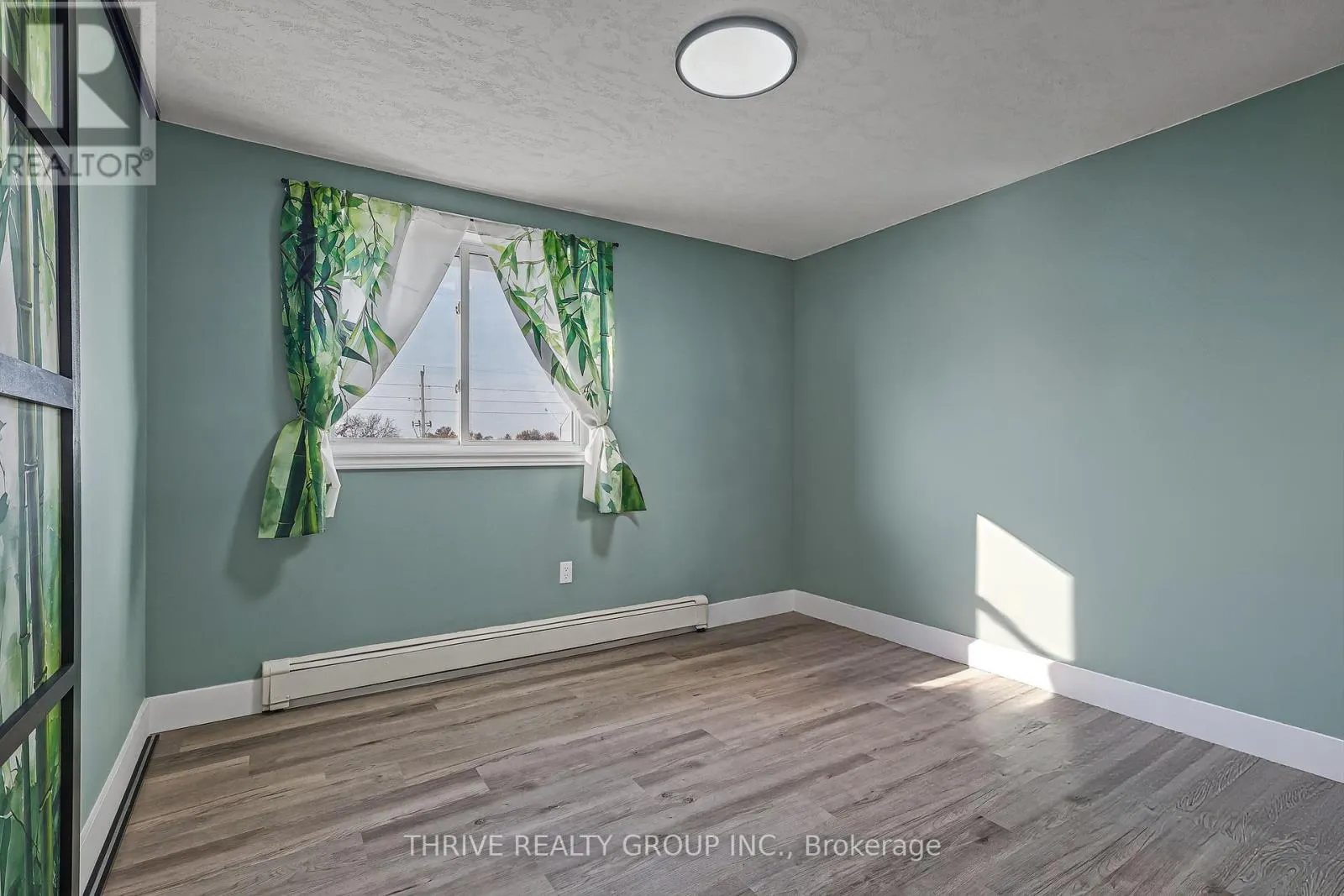 308 - 1580 ERNEST AVENUE #308