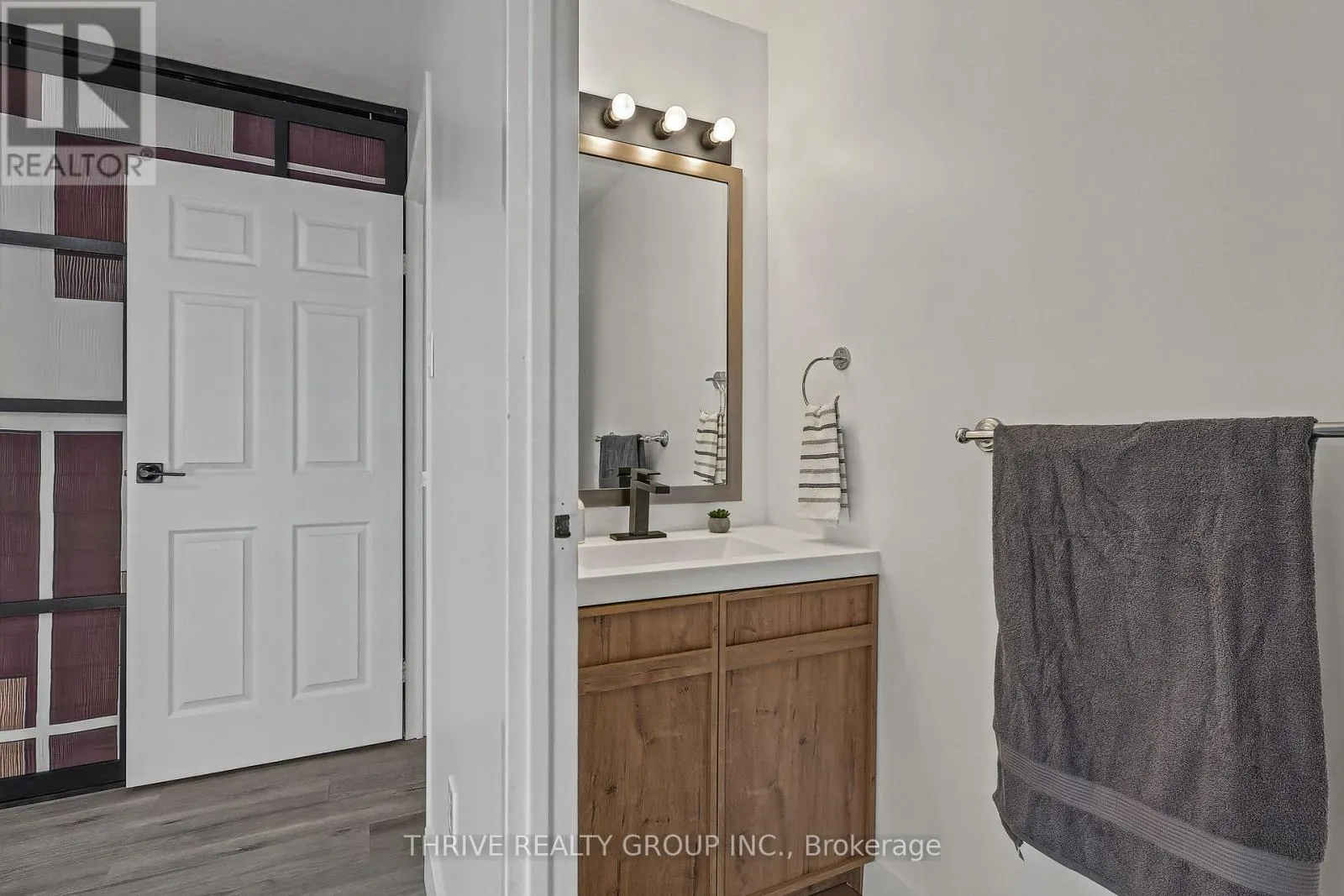 308 - 1580 ERNEST AVENUE #308