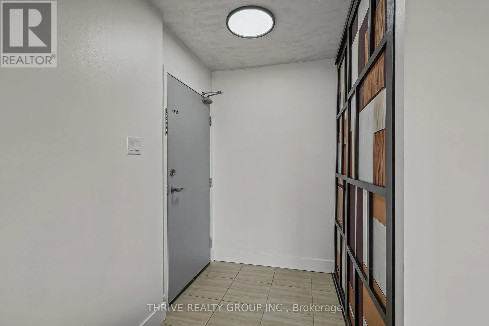 308 - 1580 ERNEST AVENUE #308
