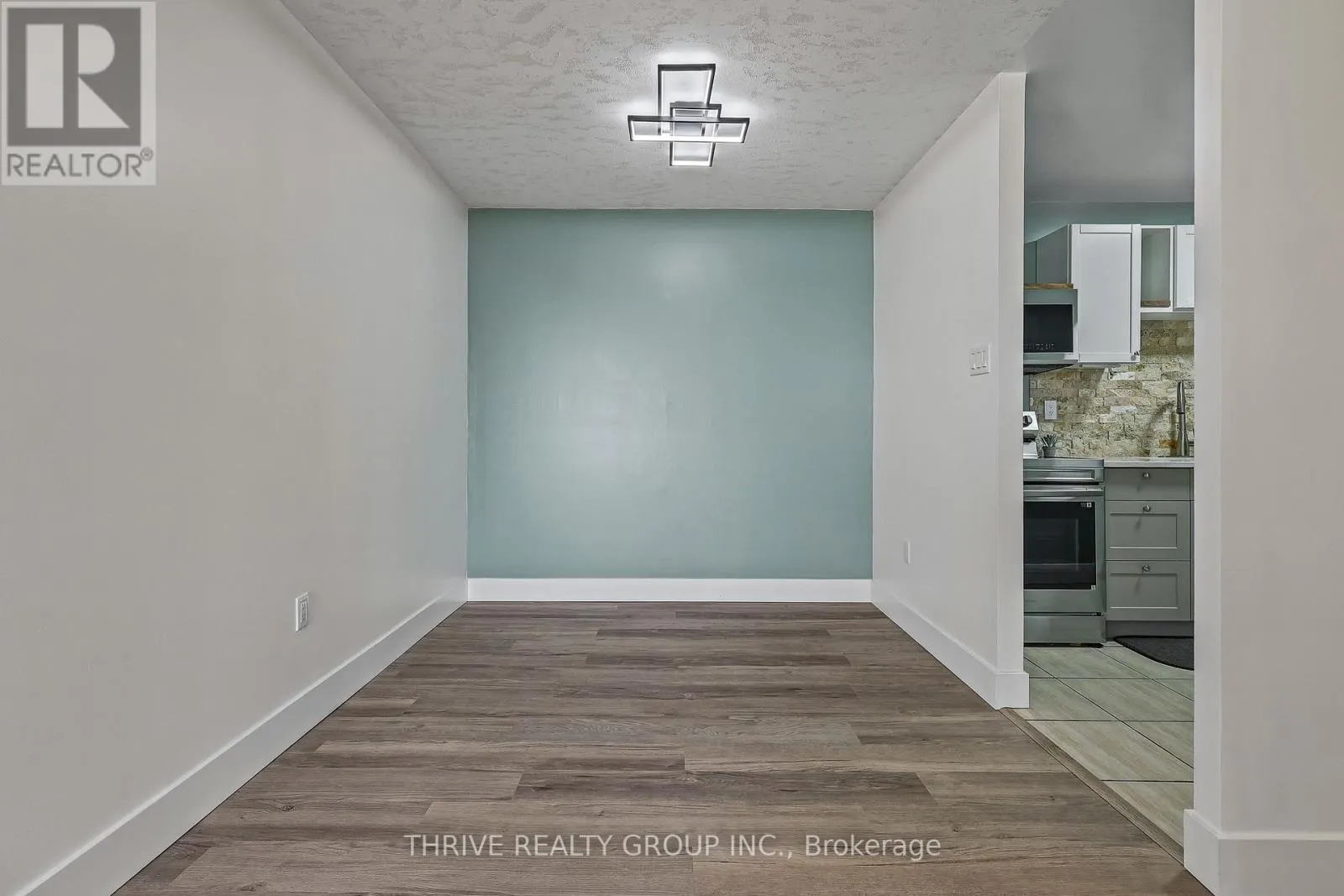 308 - 1580 ERNEST AVENUE #308