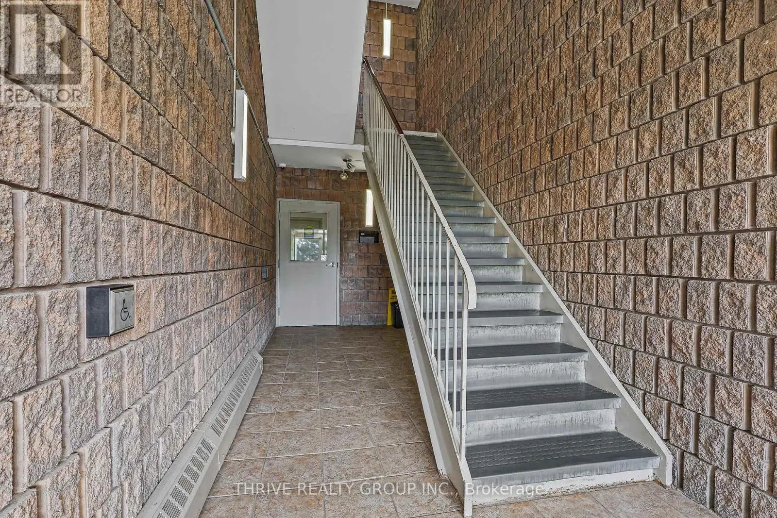 308 - 1580 ERNEST AVENUE #308