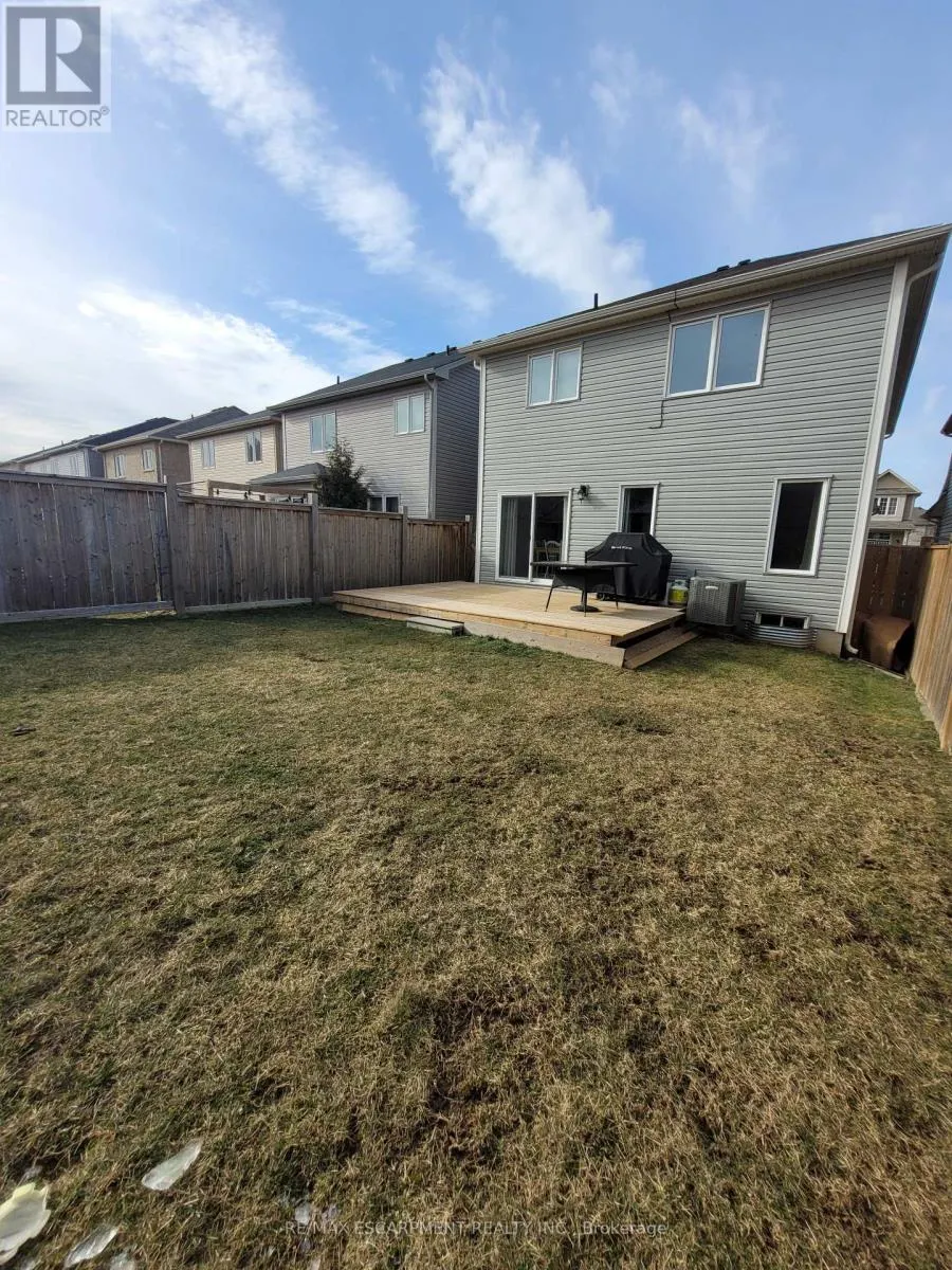 111 WARNER LANE
