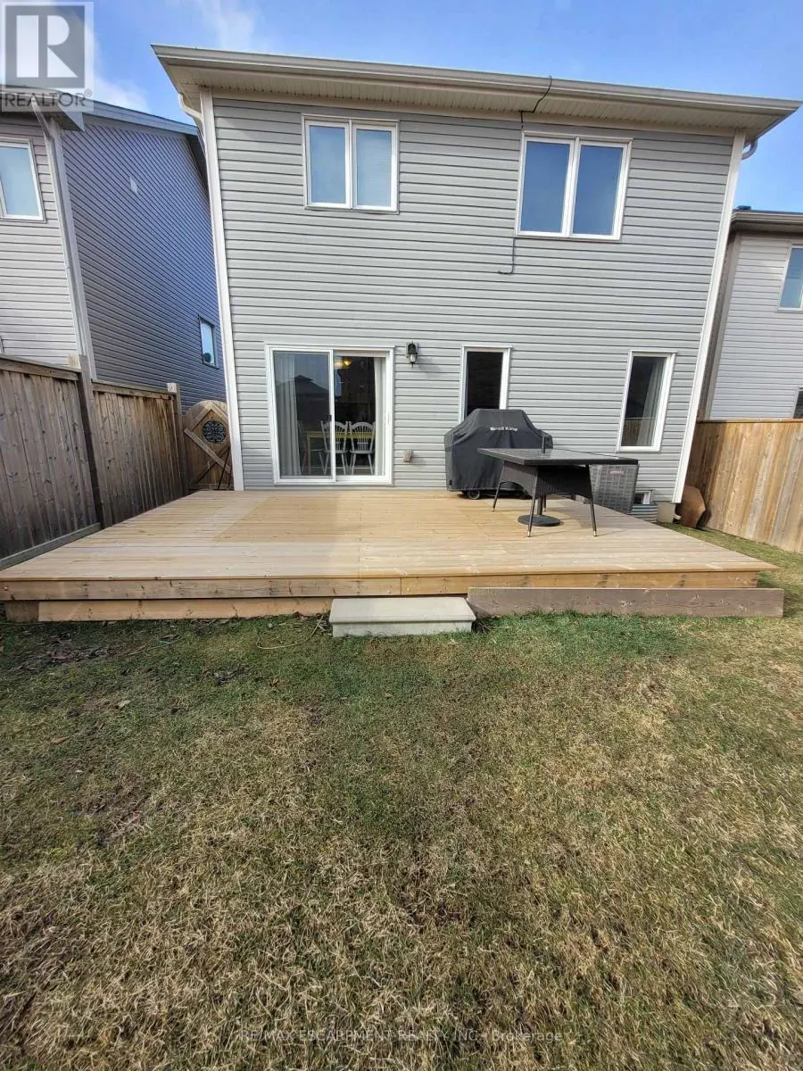 111 WARNER LANE
