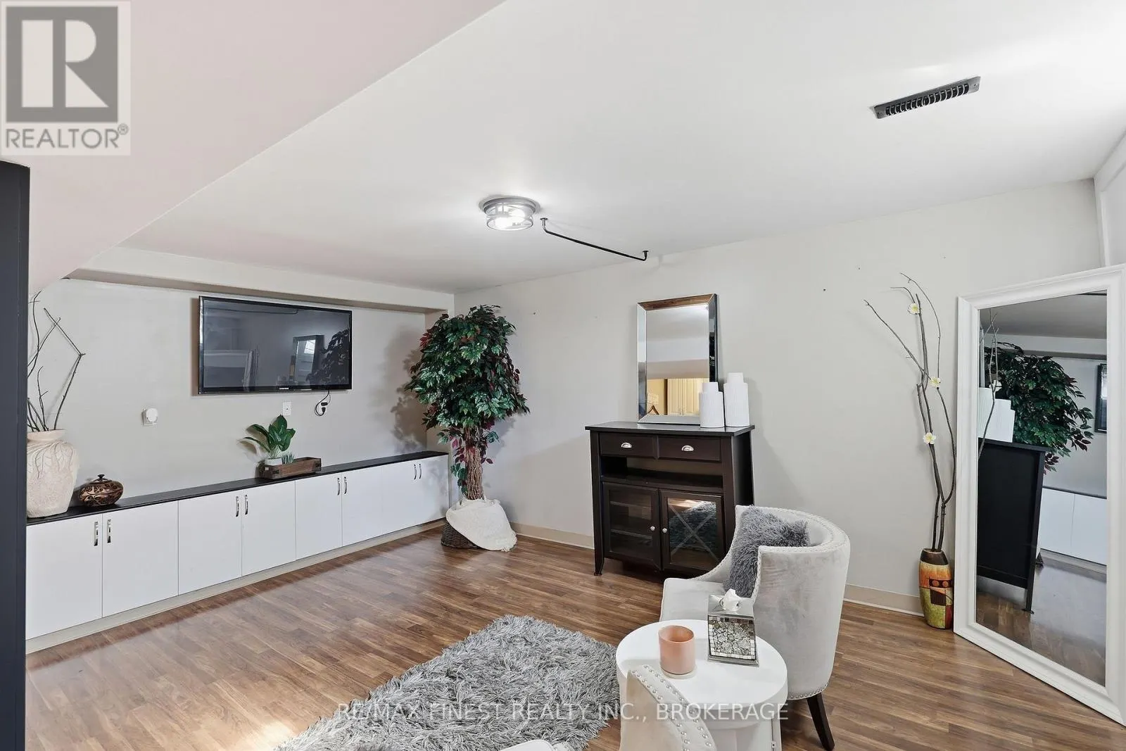 1377 BRACKENWOOD CRESCENT