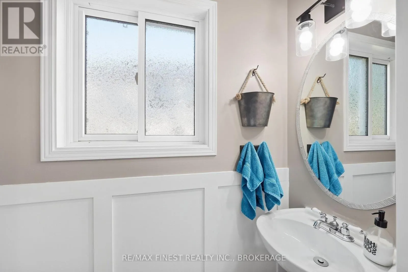 1377 BRACKENWOOD CRESCENT