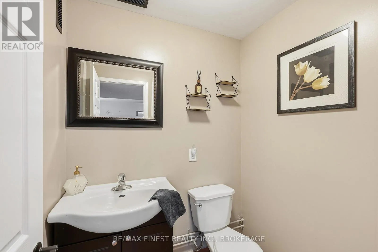 1377 BRACKENWOOD CRESCENT