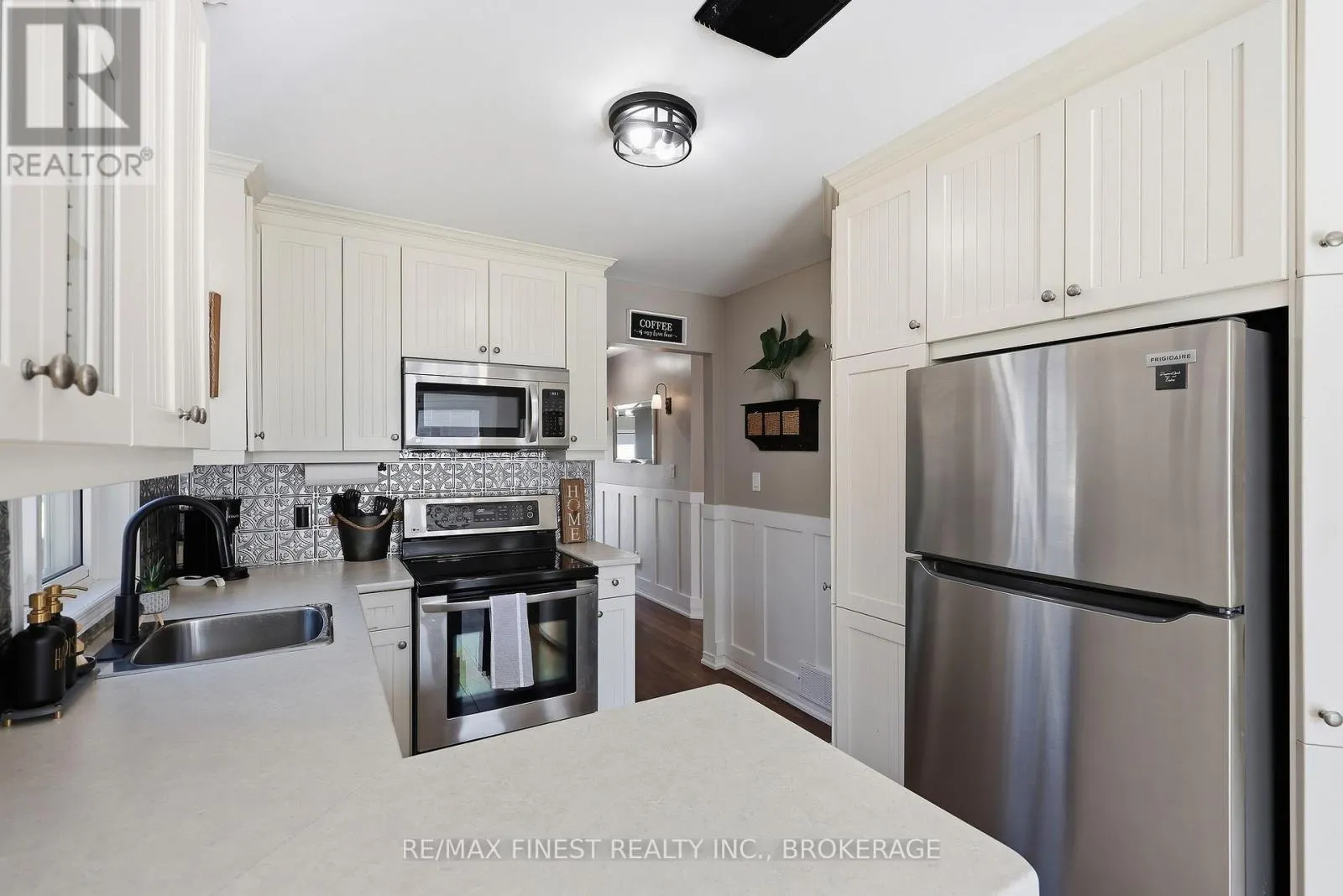 1377 BRACKENWOOD CRESCENT