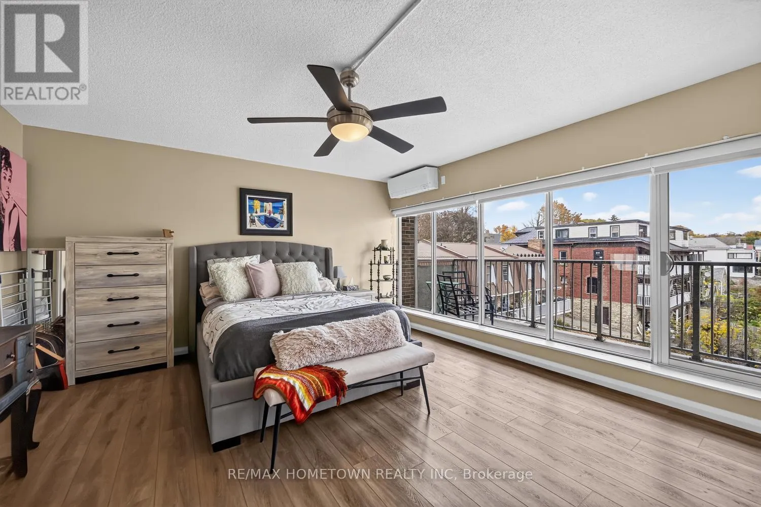 602 - 109 KING STREET E