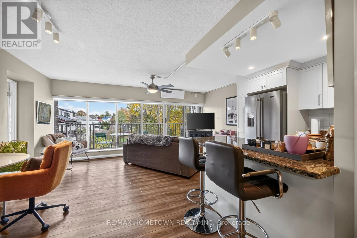 602 - 109 KING STREET E