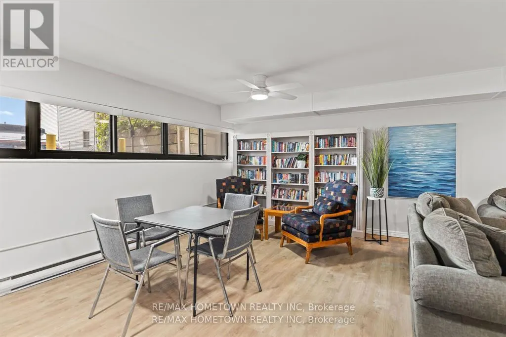 602 - 109 KING STREET E