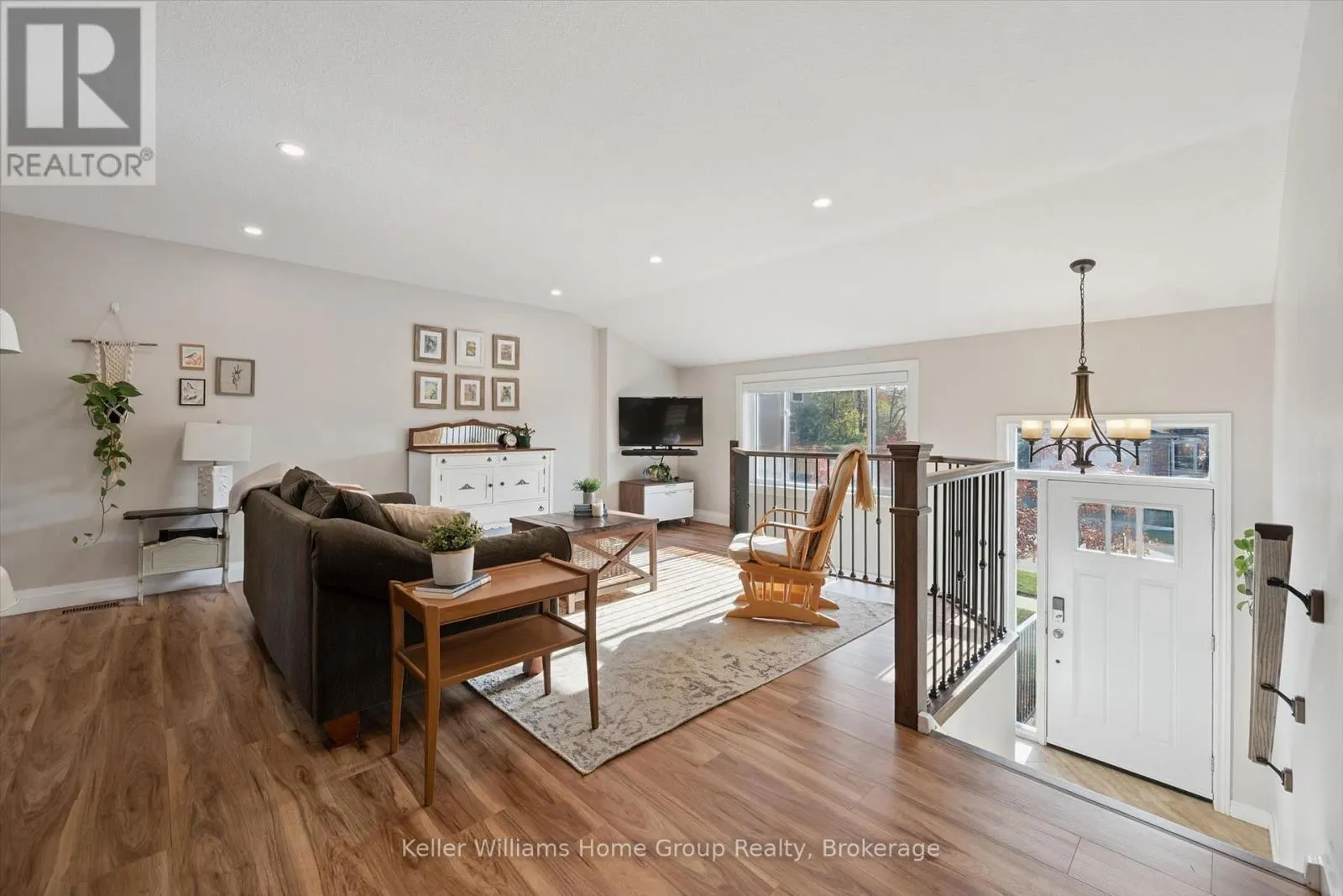 12 ELSON DRIVE