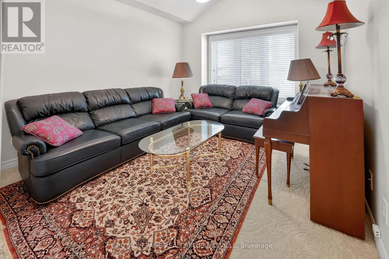 41 ROSE GLEN CRESCENT