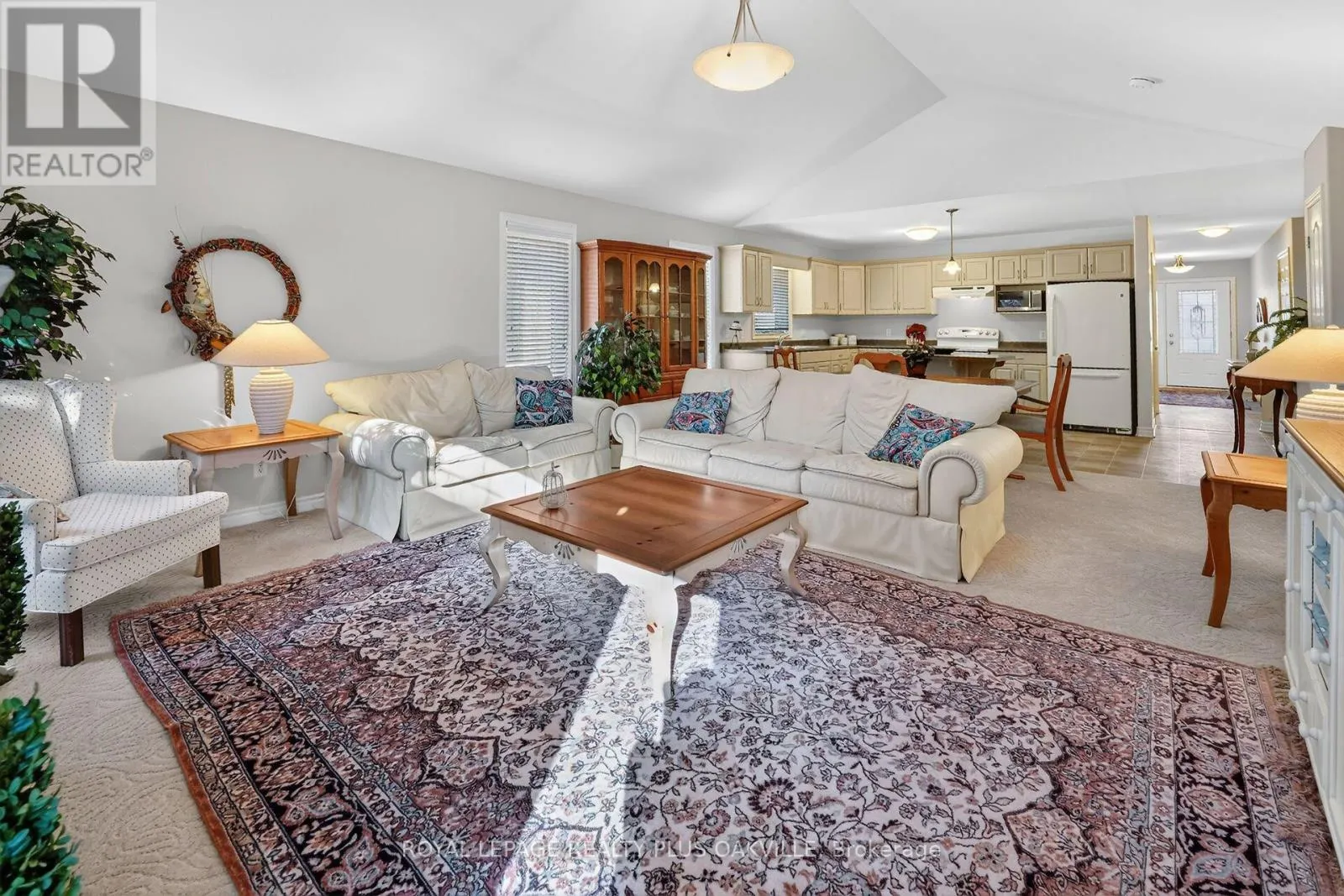 41 ROSE GLEN CRESCENT