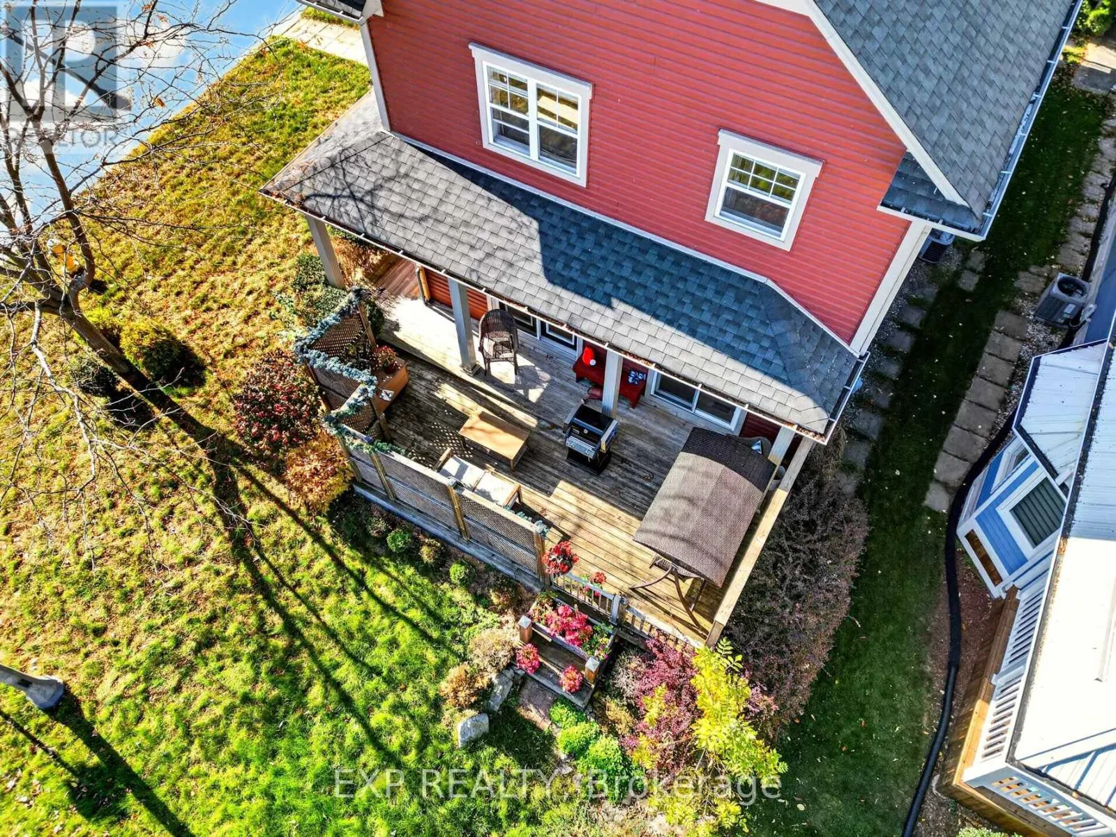 750 LAKESHORE ROAD
