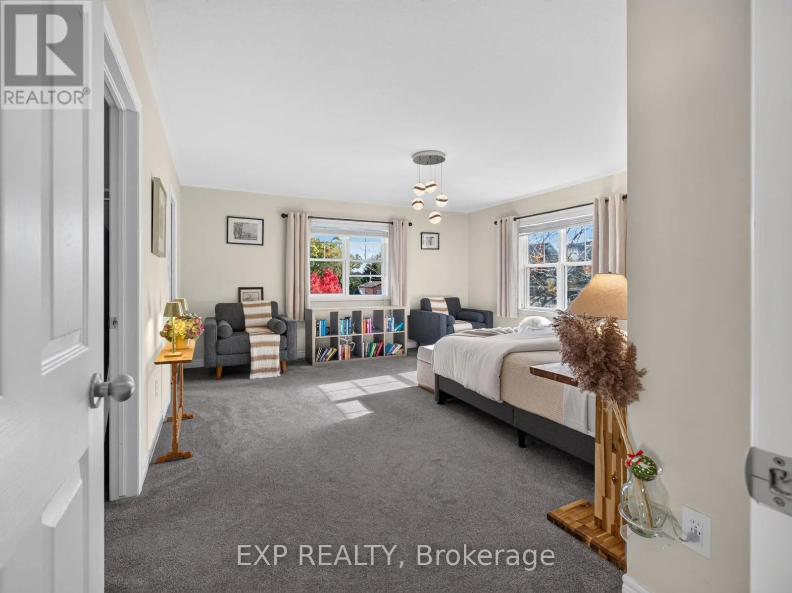 750 LAKESHORE ROAD