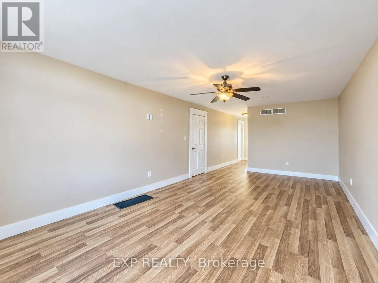 1527 MERRITTVILLE HIGHWAY