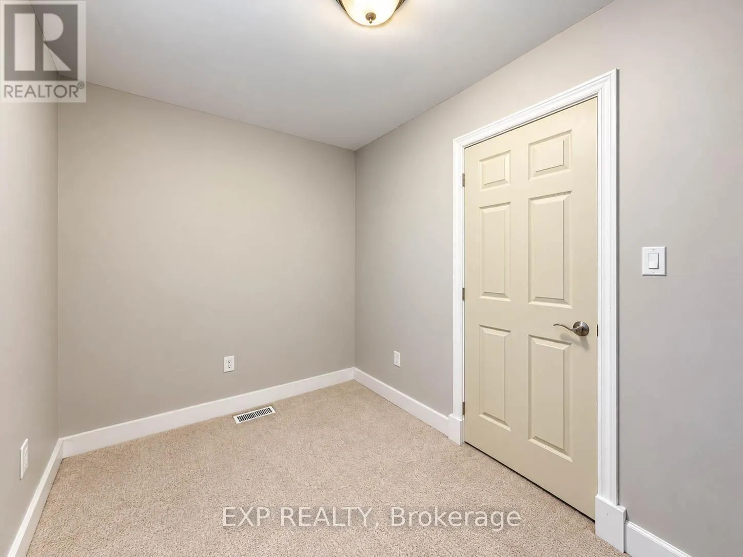 1527 MERRITTVILLE HIGHWAY