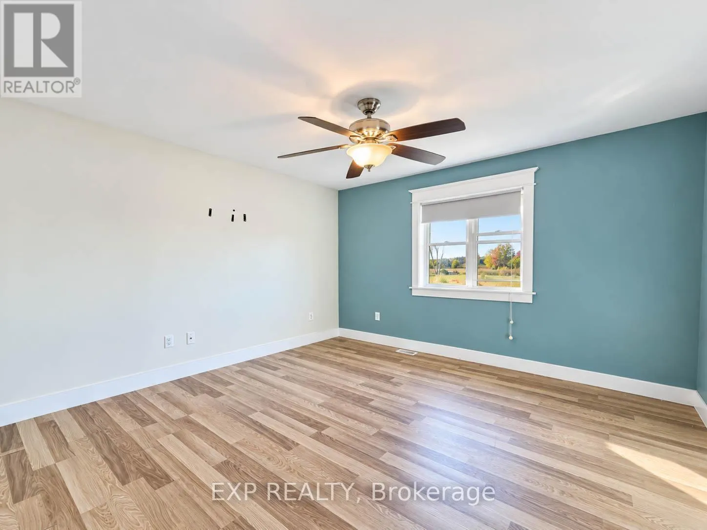 1527 MERRITTVILLE HIGHWAY