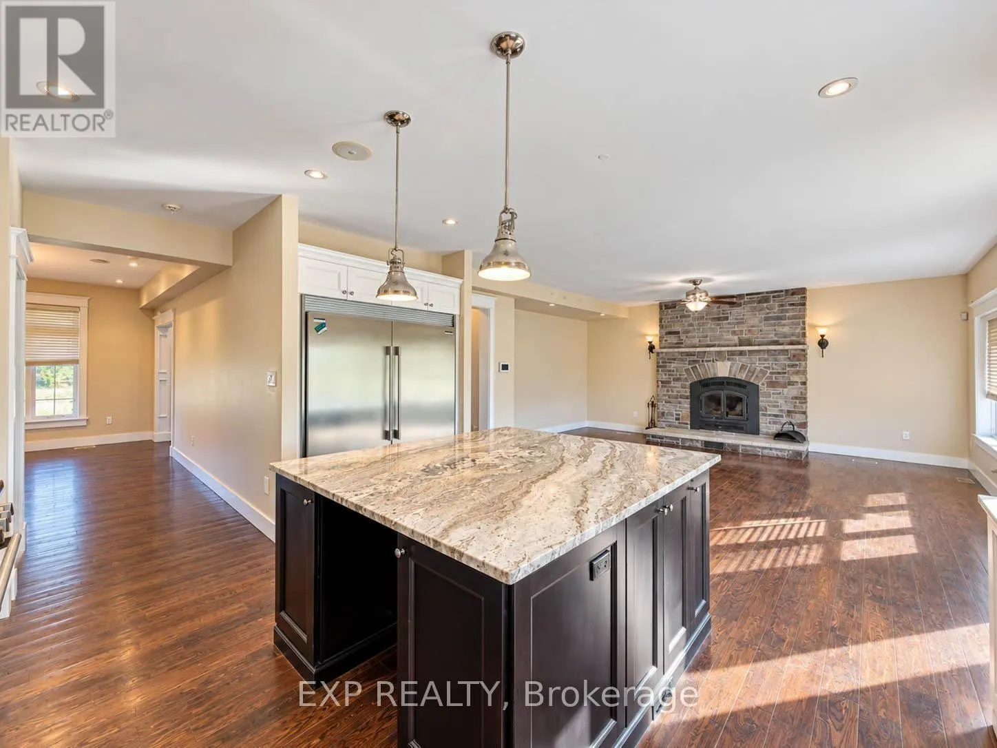 1527 MERRITTVILLE HIGHWAY