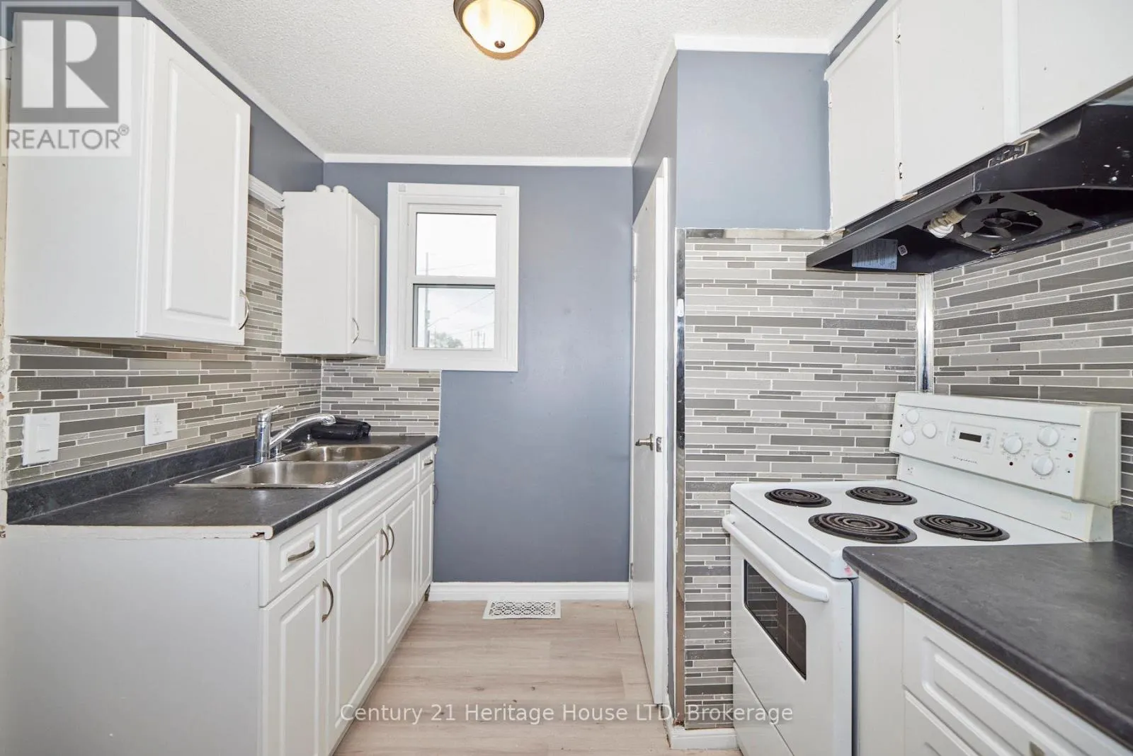407 WELLAND AVENUE