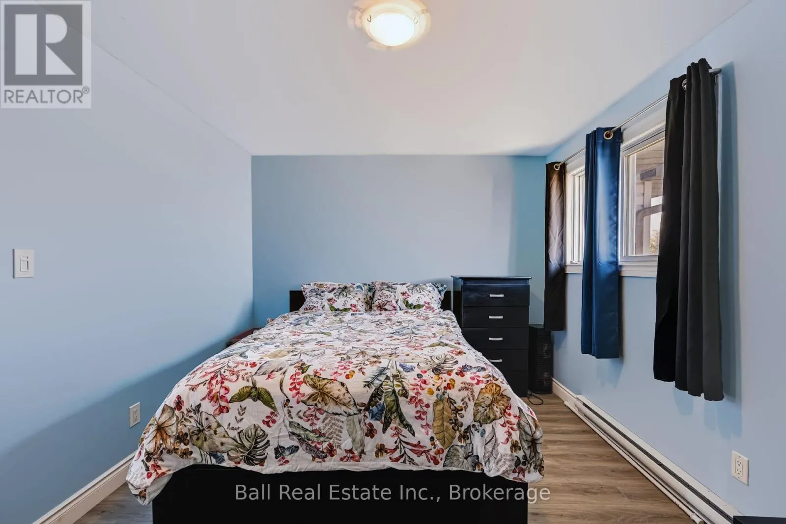 61 - 996 SYDENHAM ROAD #61