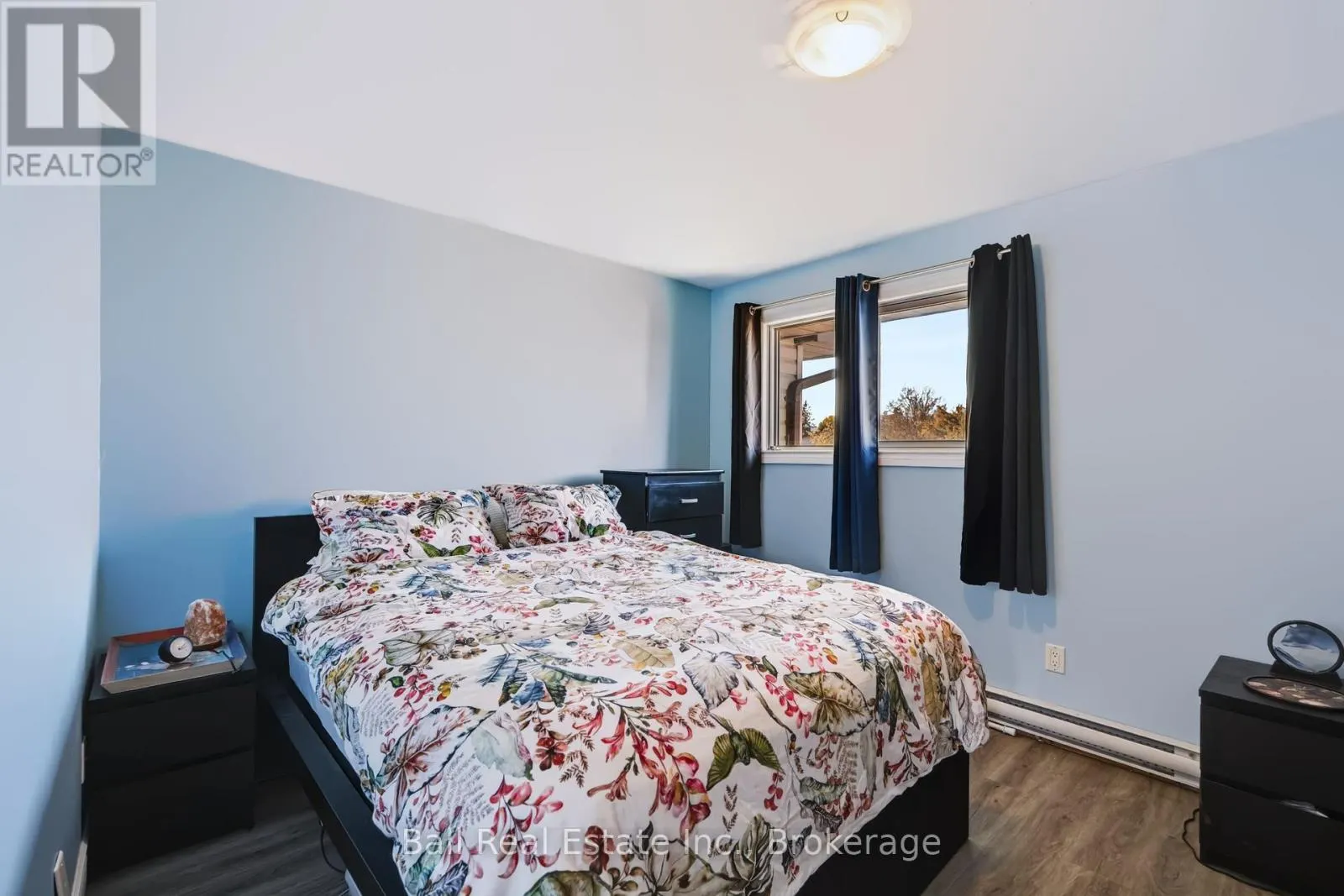 61 - 996 SYDENHAM ROAD #61